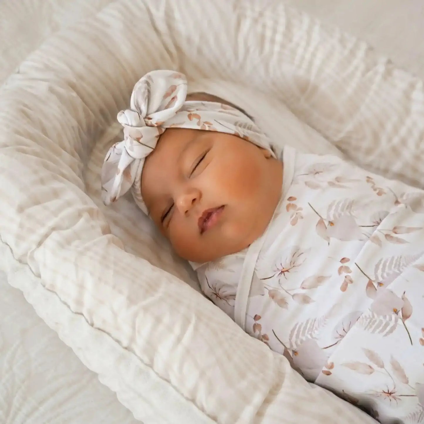Porcelain Jersey Swaddle Stretch Wrap & Top Knot Set